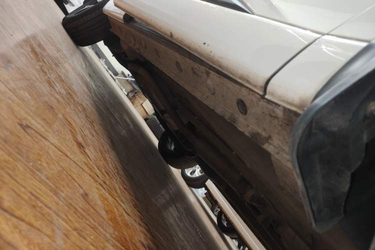 Used SOL QX 2021 300T DCT Luxury Smart Connectivity Version Right Side Sill