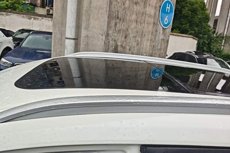 Used SOL QX 2021 300T DCT Deluxe Smart Connectivity Version Roof