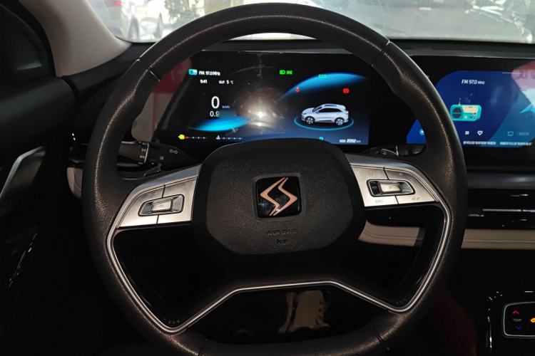 Used SOL QX 2021 300T DCT Luxury Smart Connectivity Version Steering Wheel