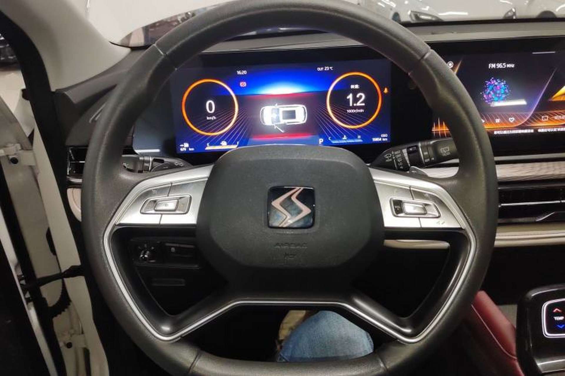 Used SOL QX 2021 300T DCT Luxury Smart Connectivity Version Steering Wheel