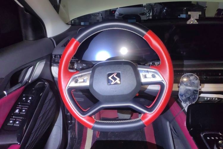 Used SOL QX 2021 300T DCT Prestige Smart Connectivity Version Steering Wheel