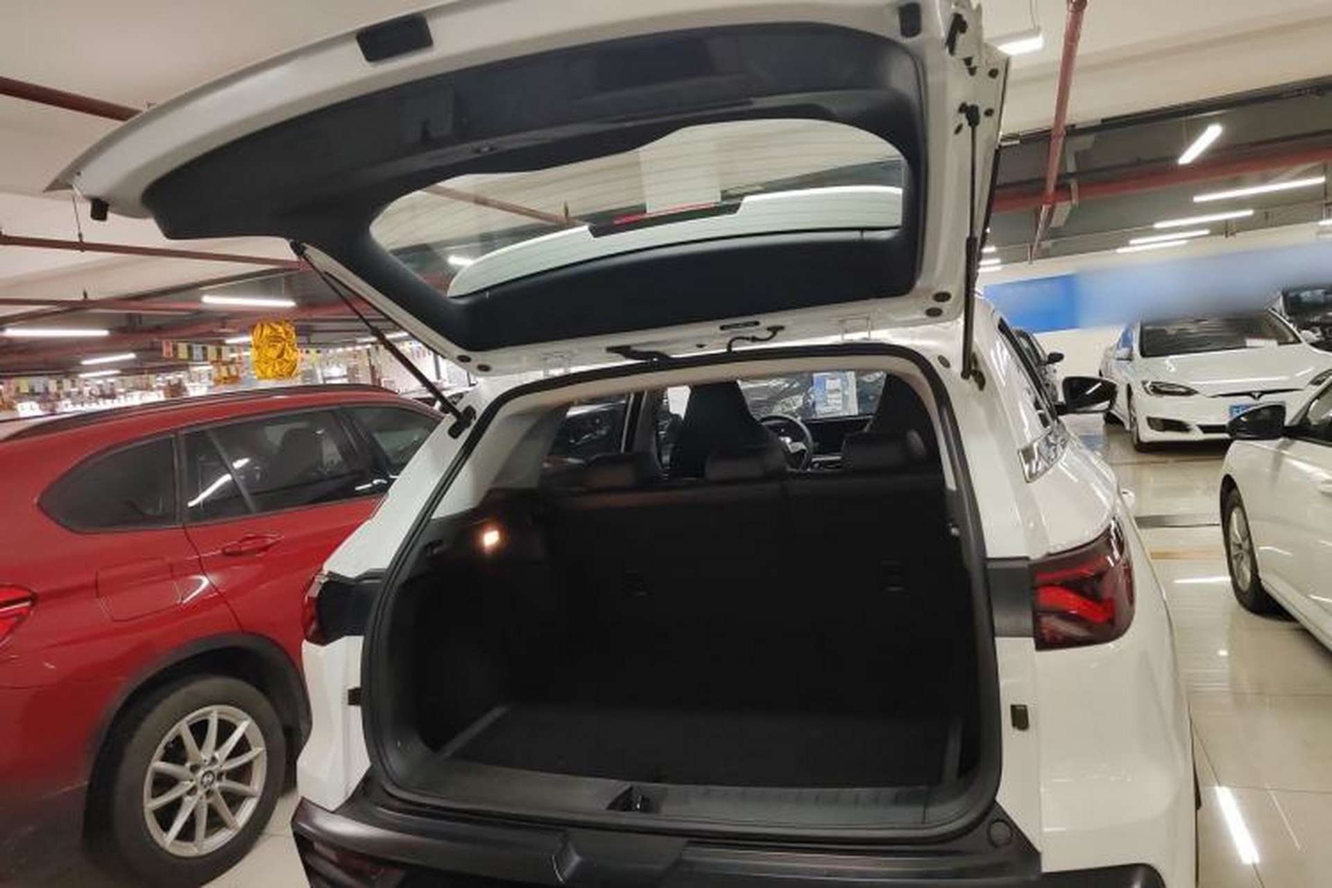 Used SOL QX 2021 300T DCT Luxury Smart Connectivity Version Trunk