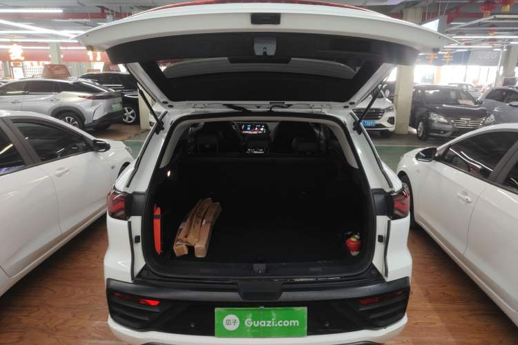 Used SOL QX 2021 300T DCT Luxury Smart Connectivity Version Trunk