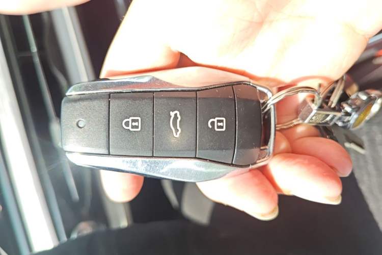 Used SOL QX 2021 300T DCT Prestige Smart Connectivity Version Vehicle Key