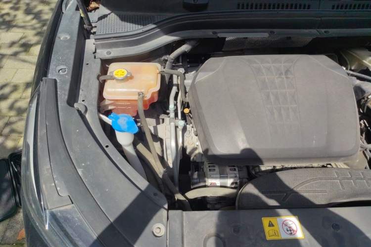 Used SOL QX 2022 300T DCT Moon Exploration Edition Engine Bay Right