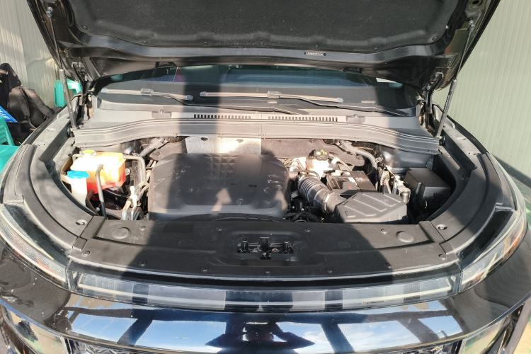 Used SOL QX 2022 300T DCT Moon Exploration Edition Engine Bay