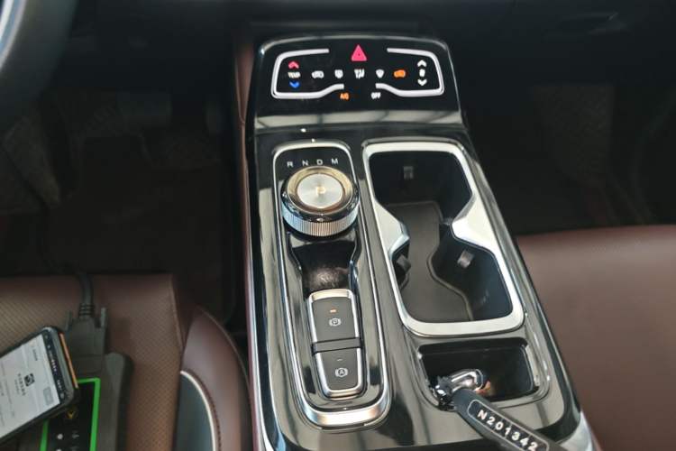 Used SOL QX 2022 300T DCT Moon Exploration Edition Gear Lever