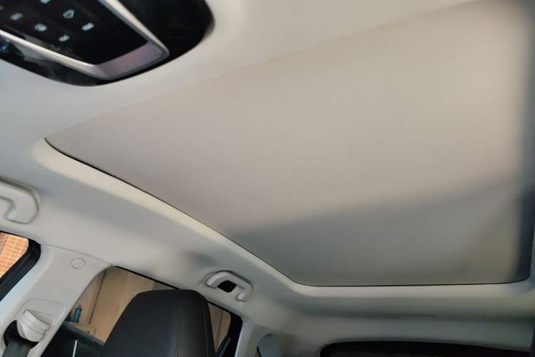 Used SOL QX 2022 300T DCT Moon Exploration Edition Headliner