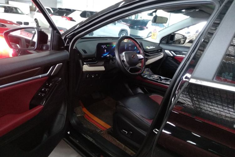 Used SOL QX 2022 300T DCT Moon Exploration Edition Interior 3