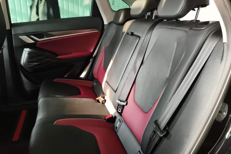 Used SOL QX 2022 300T DCT Moon Exploration Edition Left Rear Seat