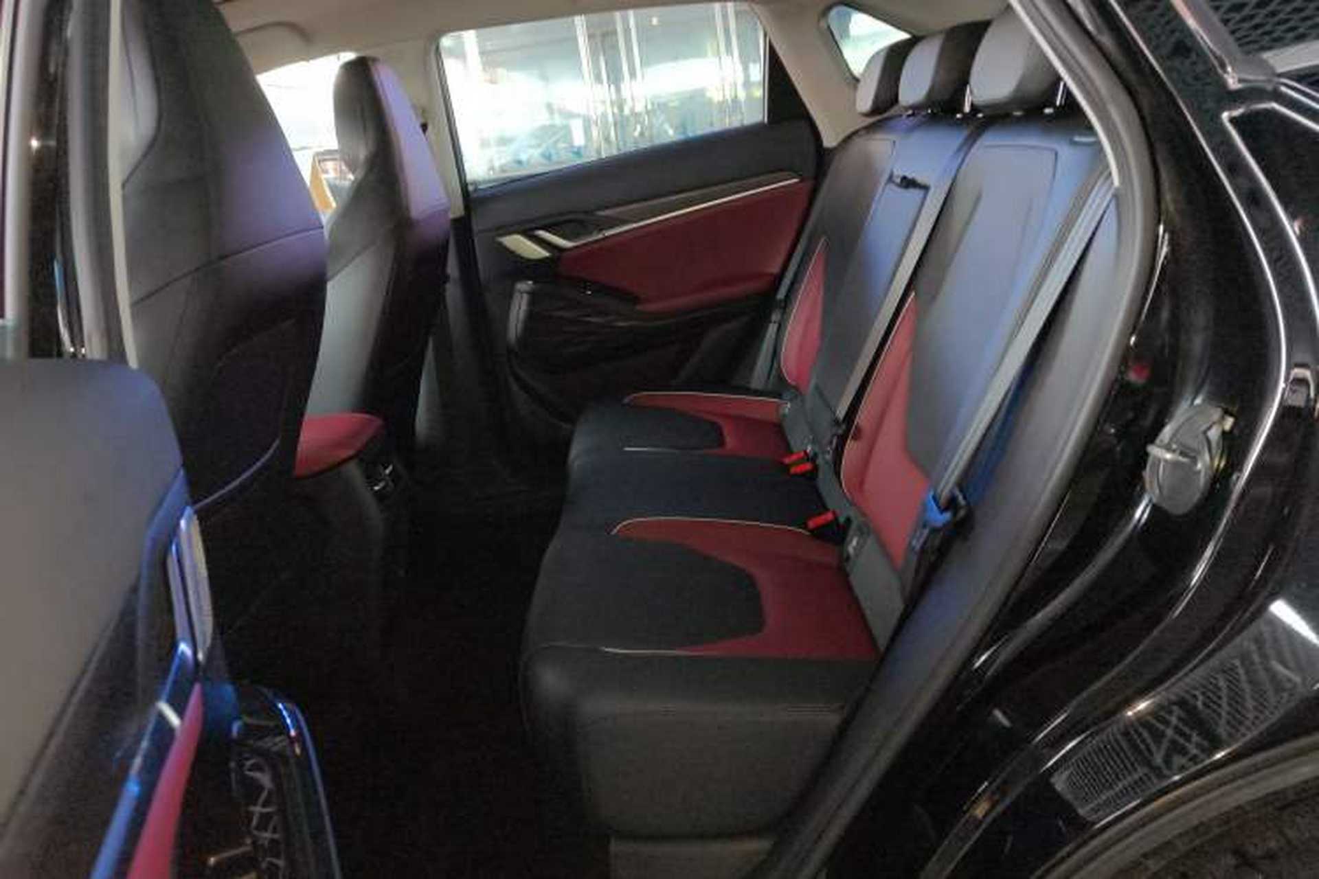 Used SOL QX 2022 300T DCT Moon Exploration Edition Left Rear Seat