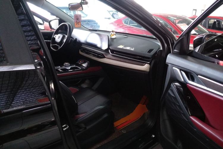 Used SOL QX 2022 300T DCT Moon Exploration Edition Right Front Seat