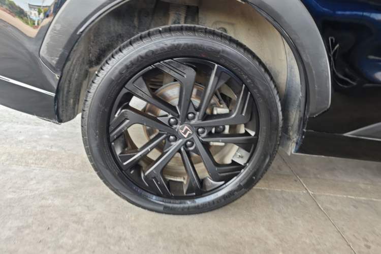 Used SOL QX 2022 300T DCT Moon Exploration Edition Right Rear Wheel Hub