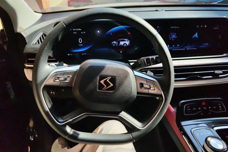Used SOL QX 2022 300T DCT Moon Exploration Edition Steering Wheel