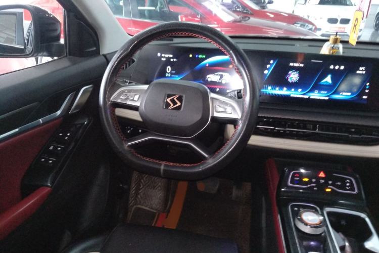 Used SOL QX 2022 300T DCT Moon Exploration Edition Steering Wheel