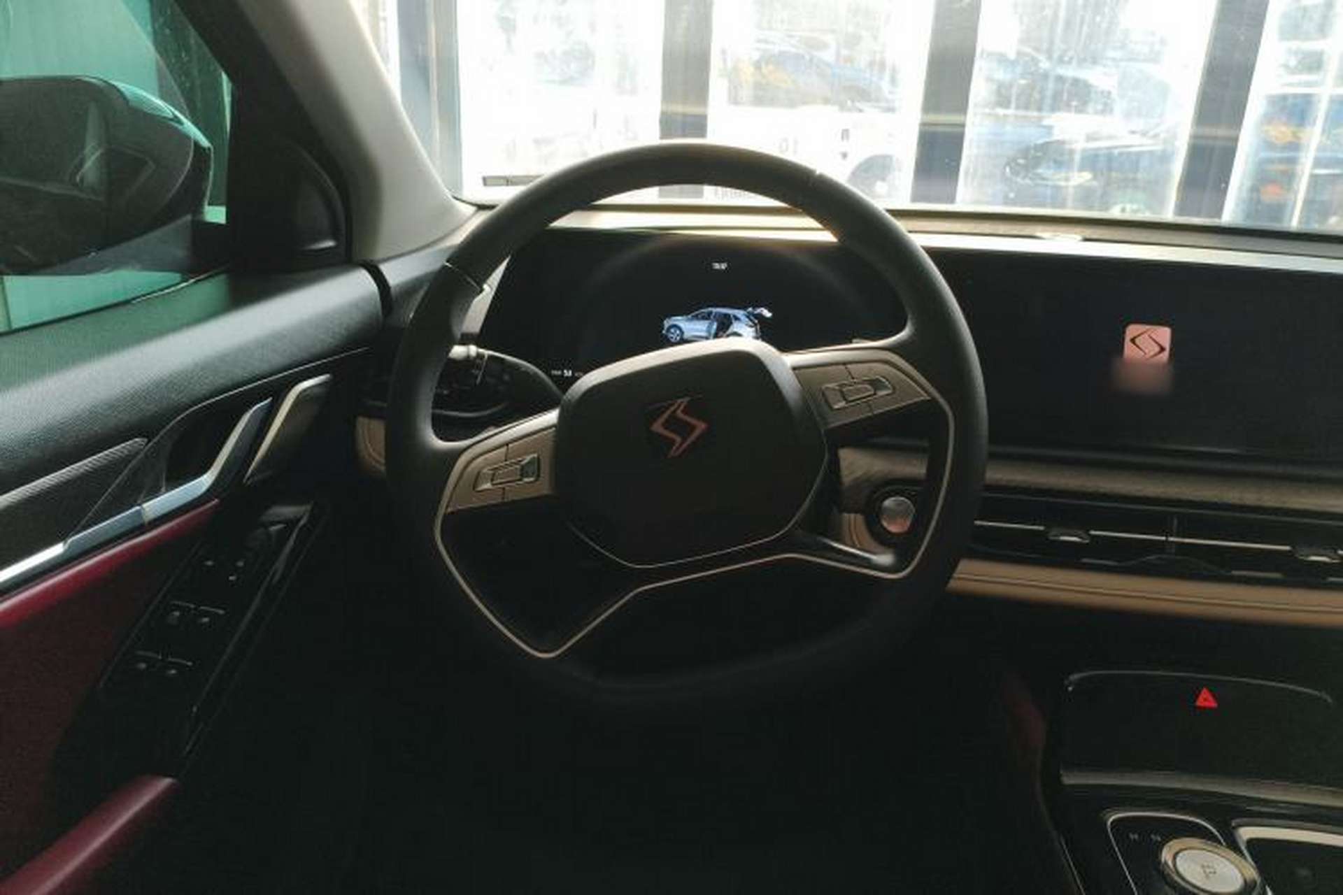 Used SOL QX 2022 300T DCT Moon Exploration Edition Steering Wheel