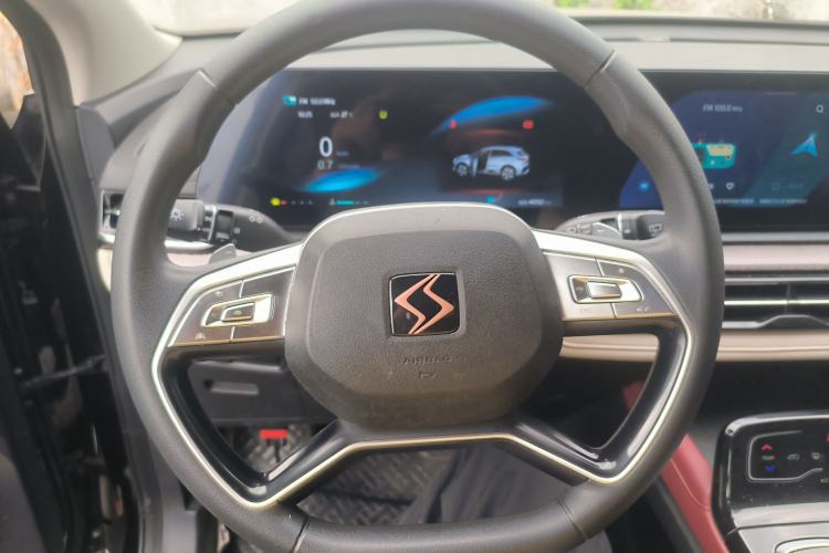 Used SOL QX 2022 300T DCT Moon Exploration Edition Steering Wheel