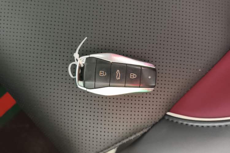 Used SOL QX 2022 300T DCT Moon Exploration Edition Vehicle Key