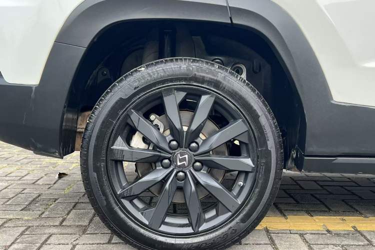 Used SOL X4 2021 1.5T CVT Chief Edition Exterior 11
