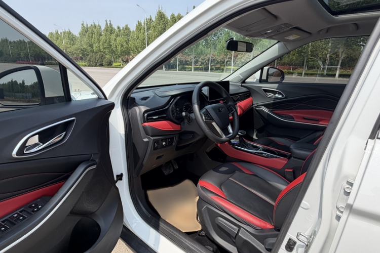 Used SOL X4 2021 1.5T CVT Chief Edition Interior 5