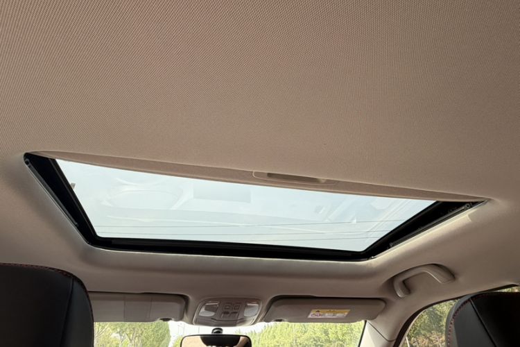 Used SOL X4 2021 1.5T CVT Chief Edition Interior 9