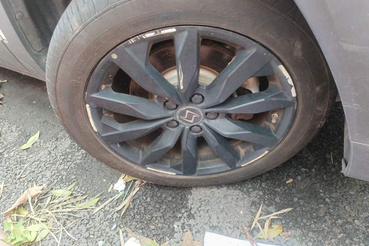 Used SOL X4 2021 1.5T CVT Mech Edition Right Front Wheel Hub