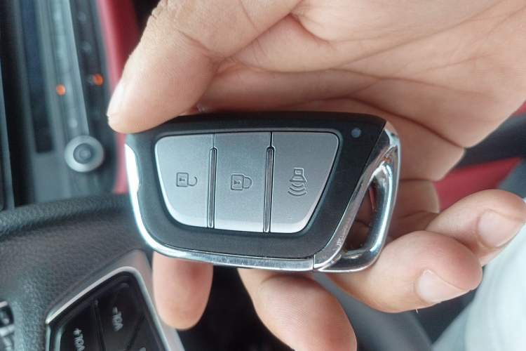 Used SOL X4 2021 1.5T CVT Mech Edition Vehicle Key