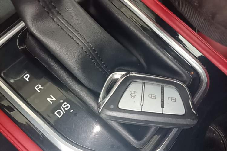 Used SOL X4 2021 1.5T CVT Mech Edition Vehicle Key