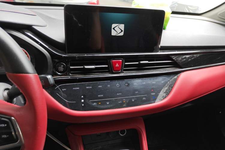 Used SOL X4 2022 1.5T CVT Chieftain Custom Edition Audio And AC Panel