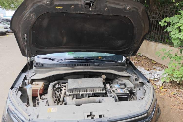 Used SOL X4 2022 1.5T CVT Chieftain Custom Edition Engine Bay
