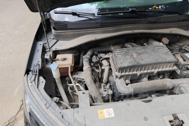 Used SOL X4 2022 1.5T CVT Chieftain Custom Edition Engine Bay Right