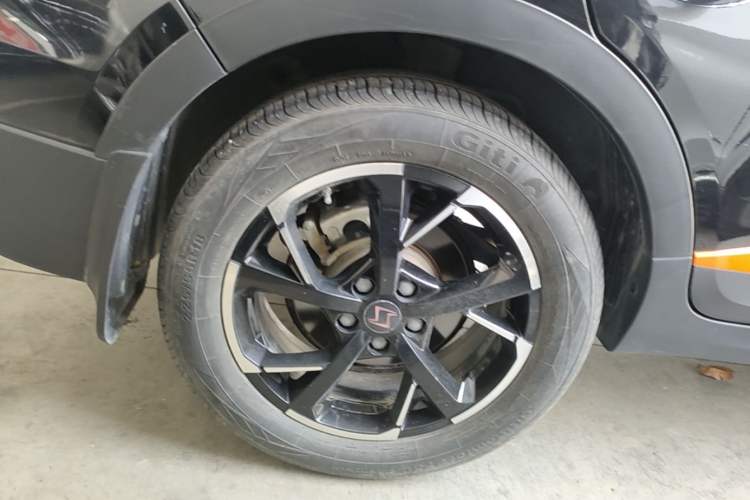 Used SOL X6 2022 1.5T DCT Trendy FUN Edition Right Rear Wheel Hub