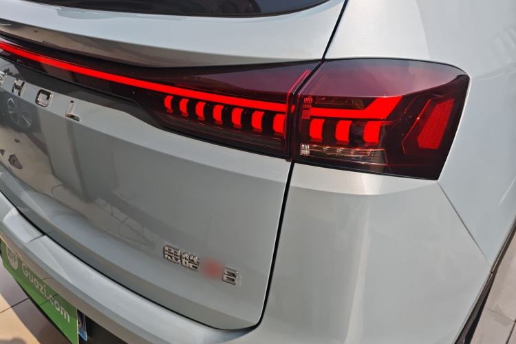 Used SOL X6 2022 1.5T DCT Trendy FUN Edition Right Rear Taillight