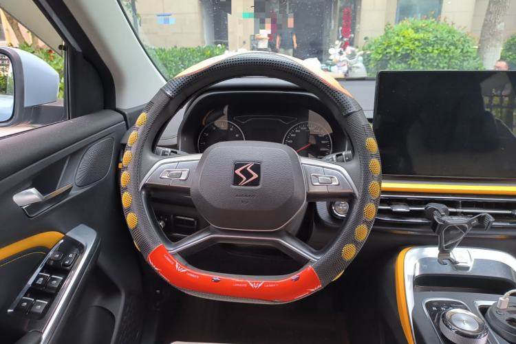 Used SOL X6 2022 1.5T DCT Pioneer Edition Steering Wheel
