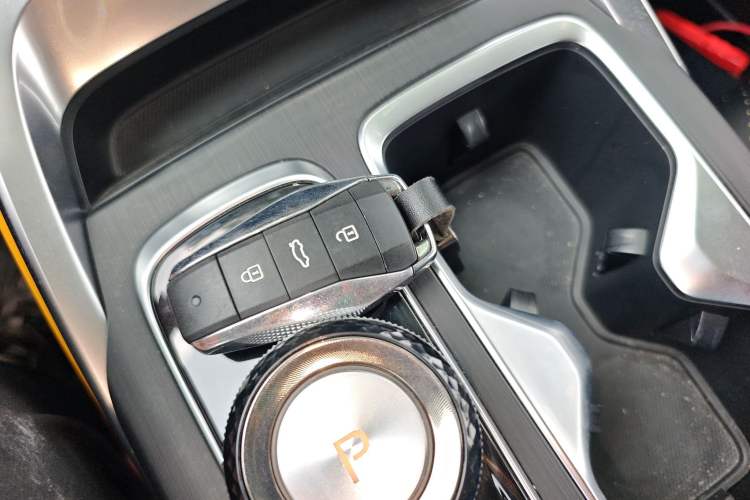 Used SOL X6 2022 1.5T DCT Intelligent Drive Version Vehicle Key