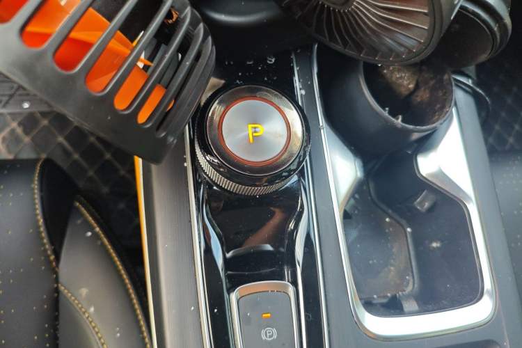 Used SOL X6 2022 1.5T DCT Pioneer Edition Gear Lever