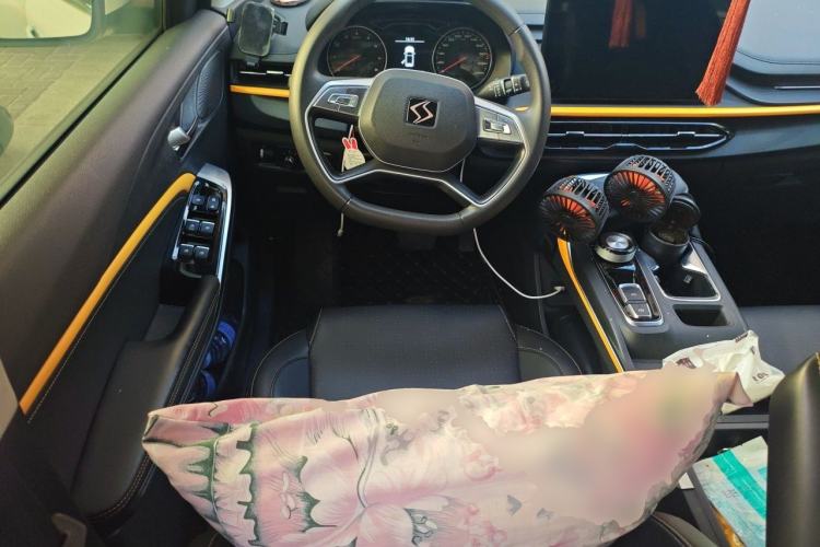 Used SOL X6 2022 1.5T DCT Pioneer Edition Steering Wheel