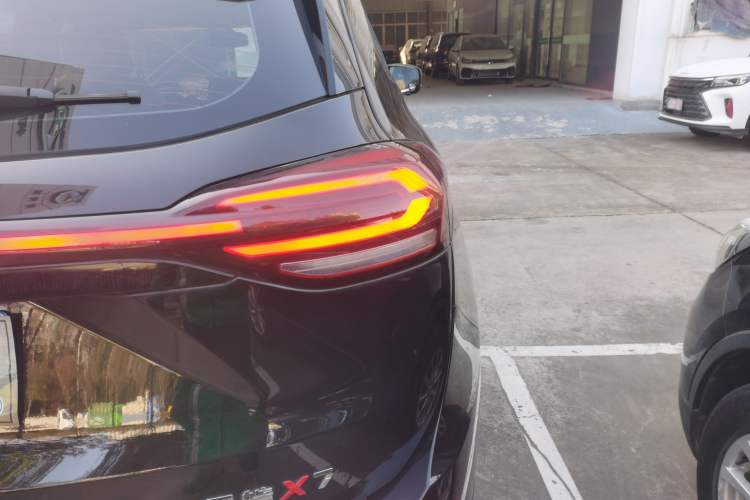 Used SOL X7 2021 1.5T Prestige Model Exterior 6