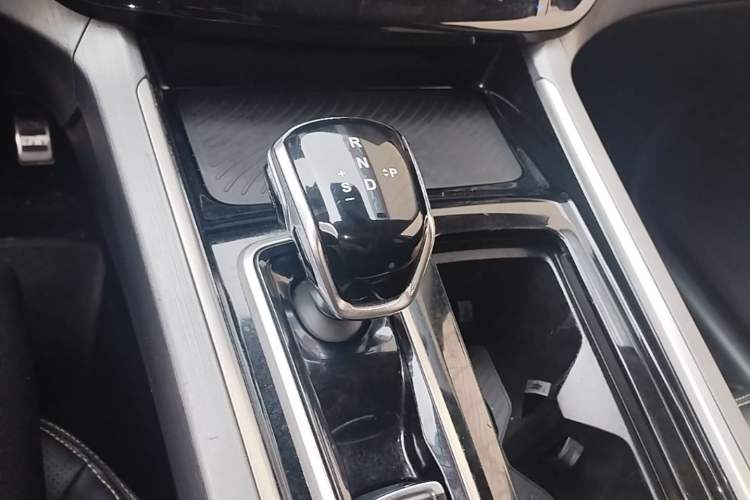 Used SOL X7 2021 1.5T Flagship Edition Gear Lever