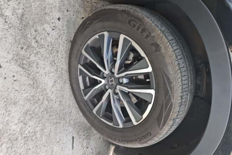 Used SOL X7 2021 1.5T Luxury Model Left Front Wheel Hub