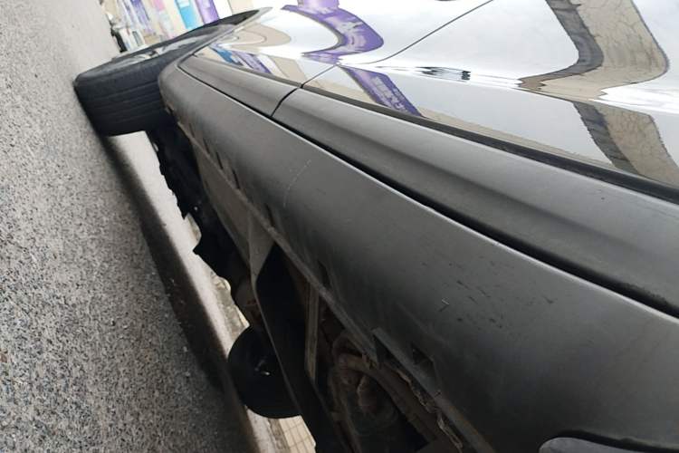 Used SOL X7 2021 1.5T Luxury Model Left Side Sill