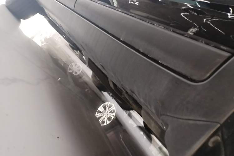 Used SOL X7 2021 1.5T Flagship Edition Left Side Sill
