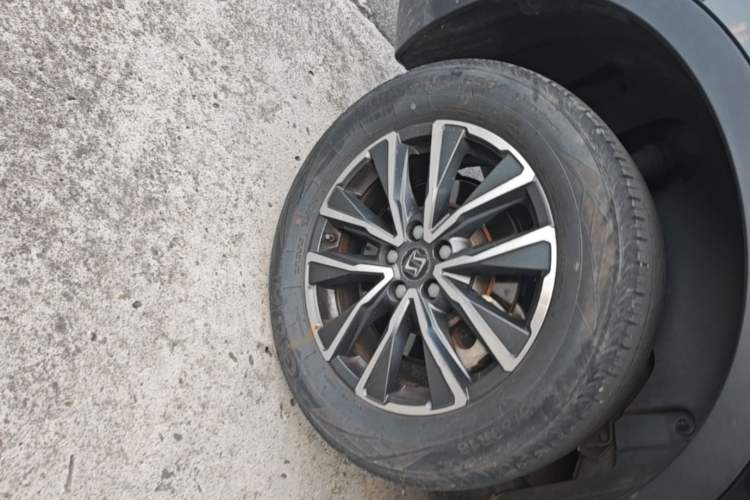 Used SOL X7 2021 1.5T Luxury Model Right Rear Wheel Hub