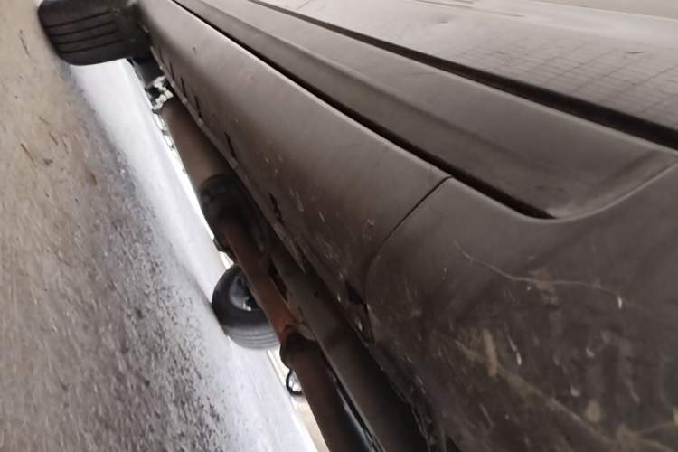 Used SOL X7 2021 1.5T Prestige Model Right Side Sill