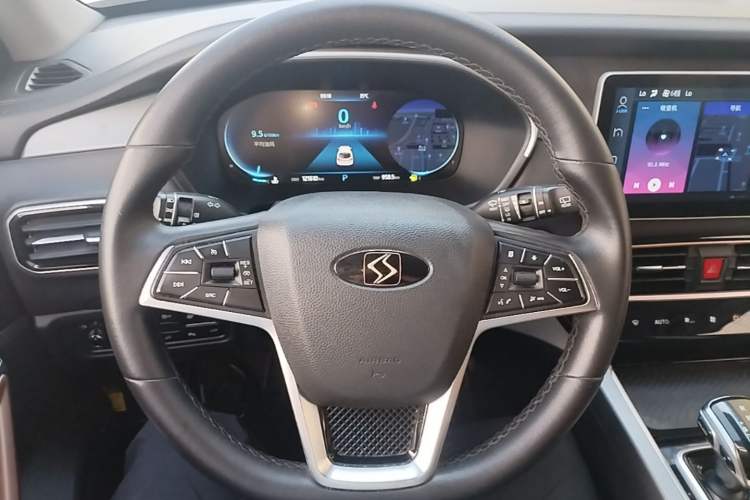 Used SOL X7 2021 1.5T Flagship Edition Steering Wheel