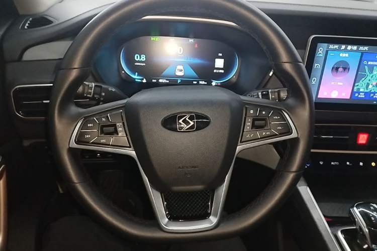Used SOL X7 2021 1.5T Flagship Edition Steering Wheel
