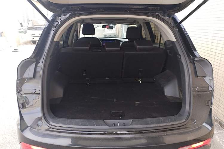 Used SOL X7 2021 1.5T Prestige Model Trunk