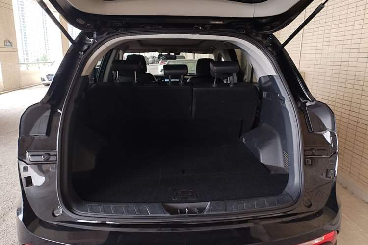 Used SOL X7 2021 1.5T Prestige Model Trunk