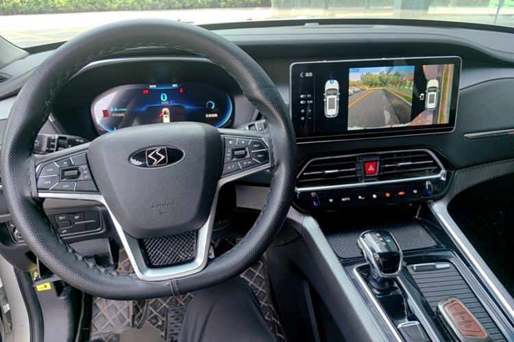 Used SOL X7 2021 1.5T Prestige Model Center Console