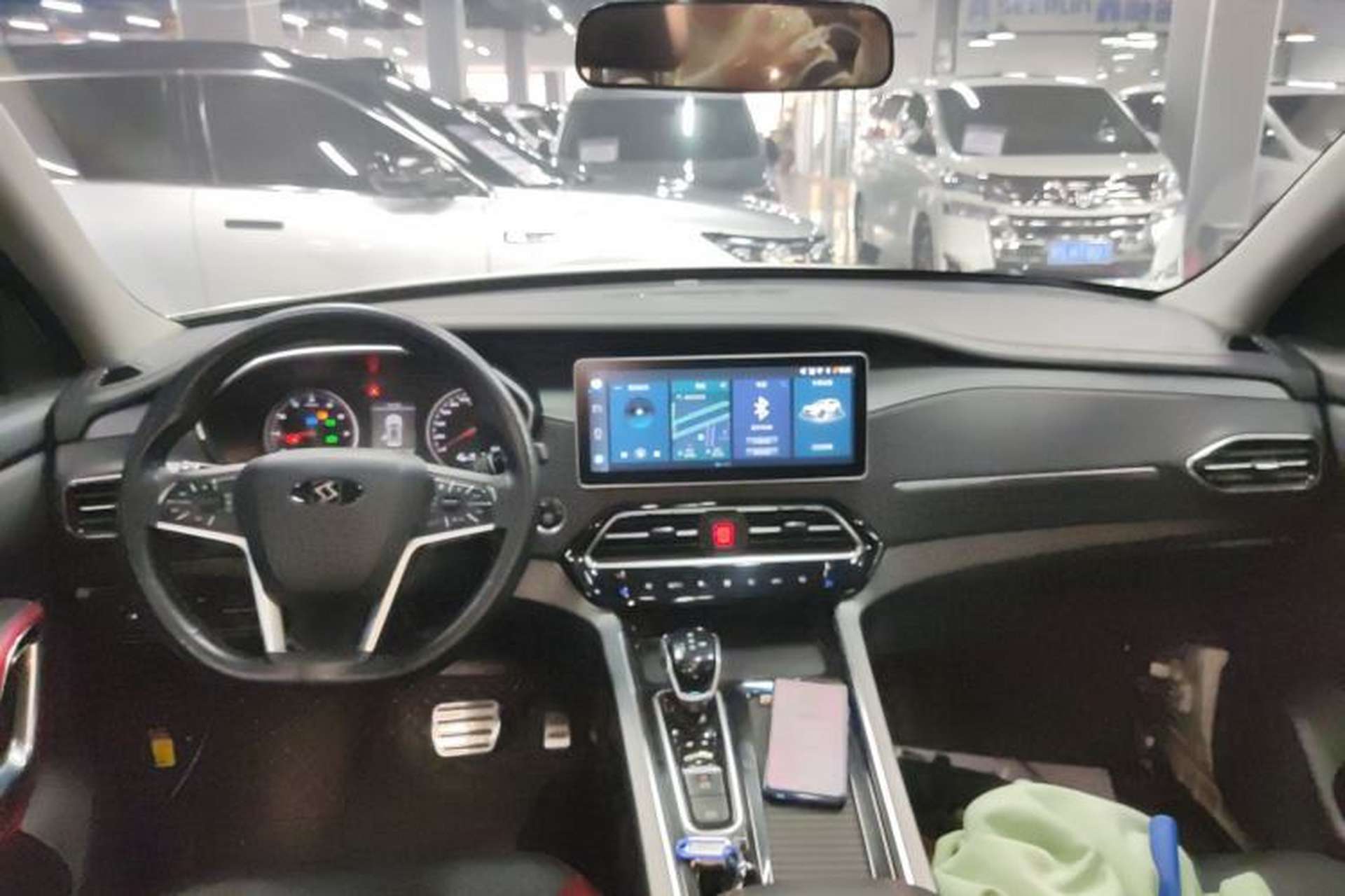 Used SOL X7 2021 1.5T Luxury Model Center Console